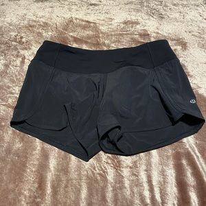 Lululemon running shorts lulu size 6